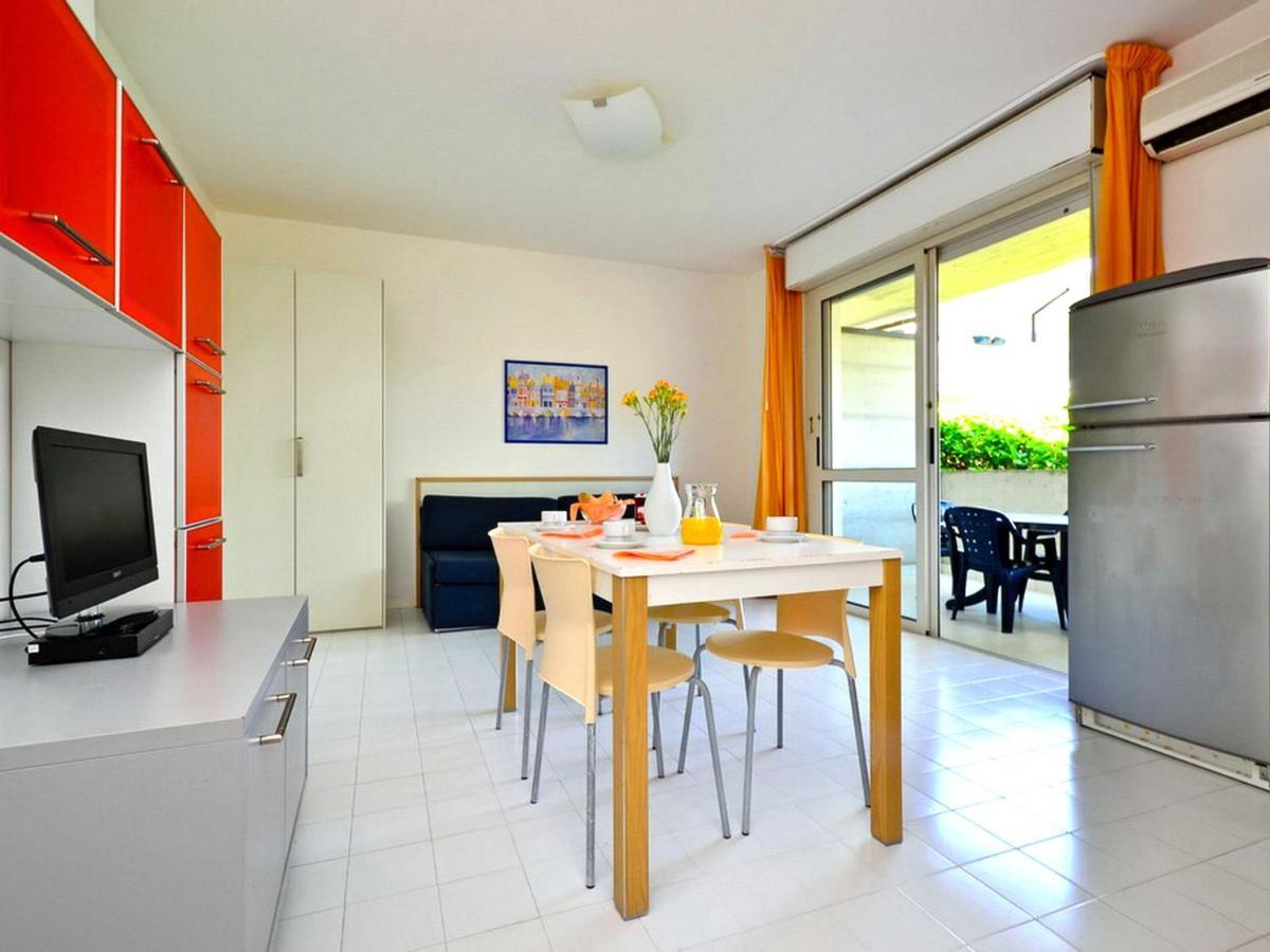 Apartment Parco Hemingway-3 By Interhome Lignano Sabbiadoro Ngoại thất bức ảnh