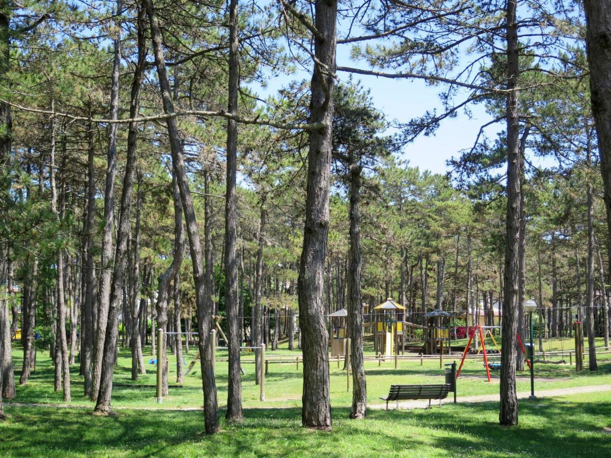 Apartment Parco Hemingway-3 By Interhome Lignano Sabbiadoro Ngoại thất bức ảnh